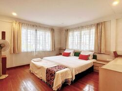 Grove Lane (D10), Terrace #625529511